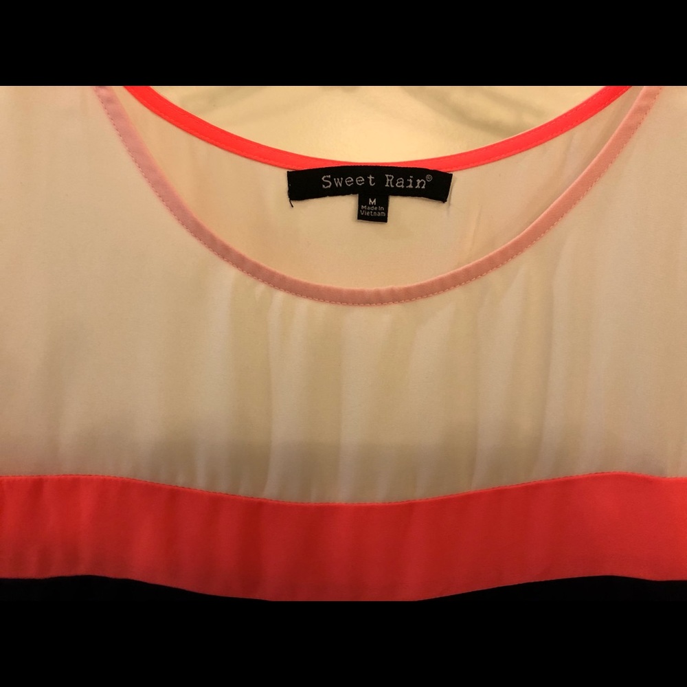 Top - Picture 2 of 2